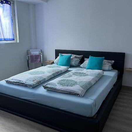 Apartments Und Zimmer Vettweiss Екстер'єр фото