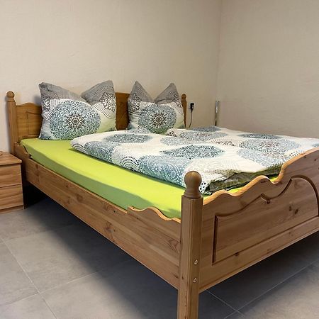 Apartments Und Zimmer Vettweiss Екстер'єр фото
