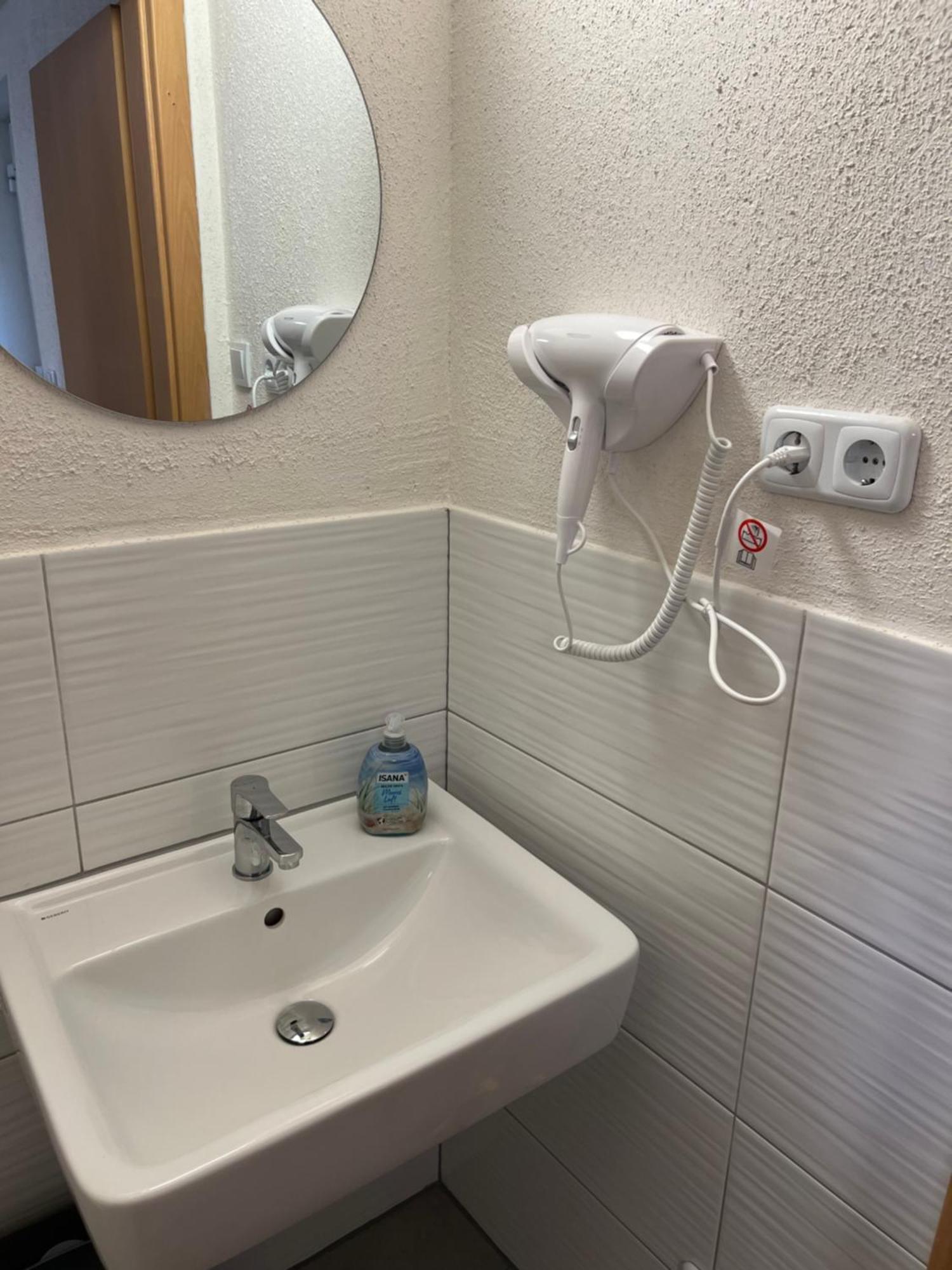 Apartments Und Zimmer Vettweiss Екстер'єр фото