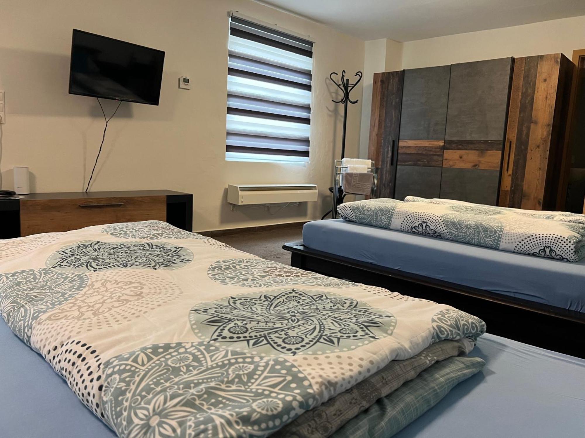 Apartments Und Zimmer Vettweiss Екстер'єр фото